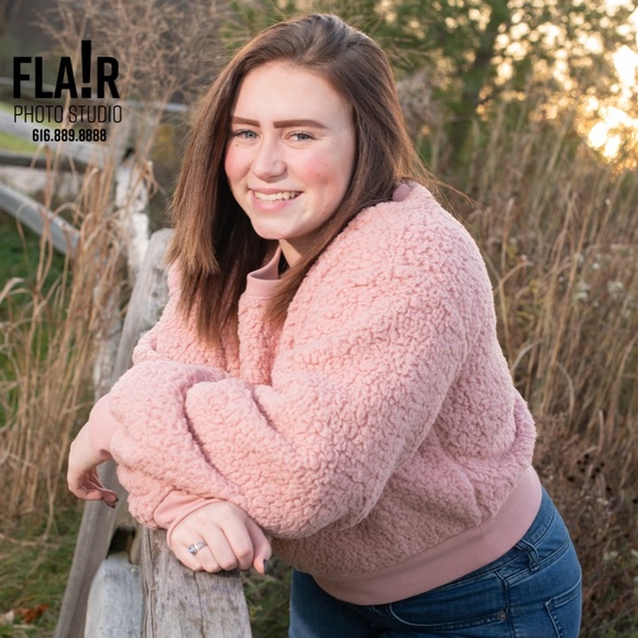 Meet your Posher, Breanne - Picture 1 of 1